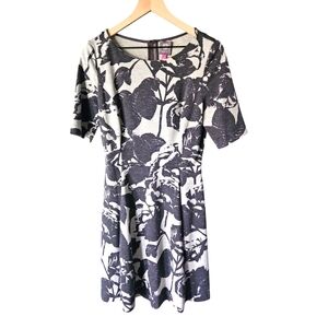 Vince Camuto A Line Dress 3/4 Sleeves Size 8 Gray Tones In Color